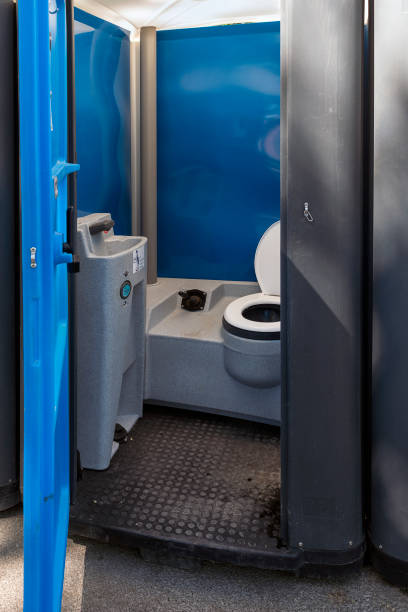 Best Handicap porta potty rental  in Liberty Triangle, FL